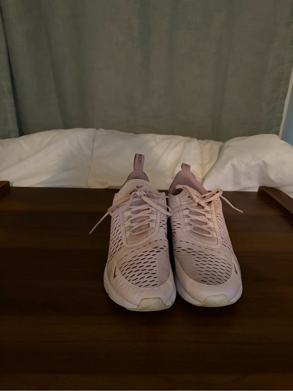 Nike Women's Light Pink Athletic Running Sneakers